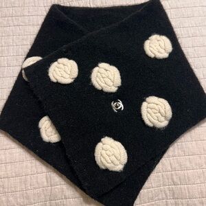 VTG CHANEL wool scarf✨✨